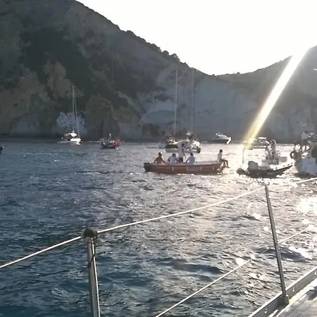 Bateau-hôtel Barca A Vela Didi